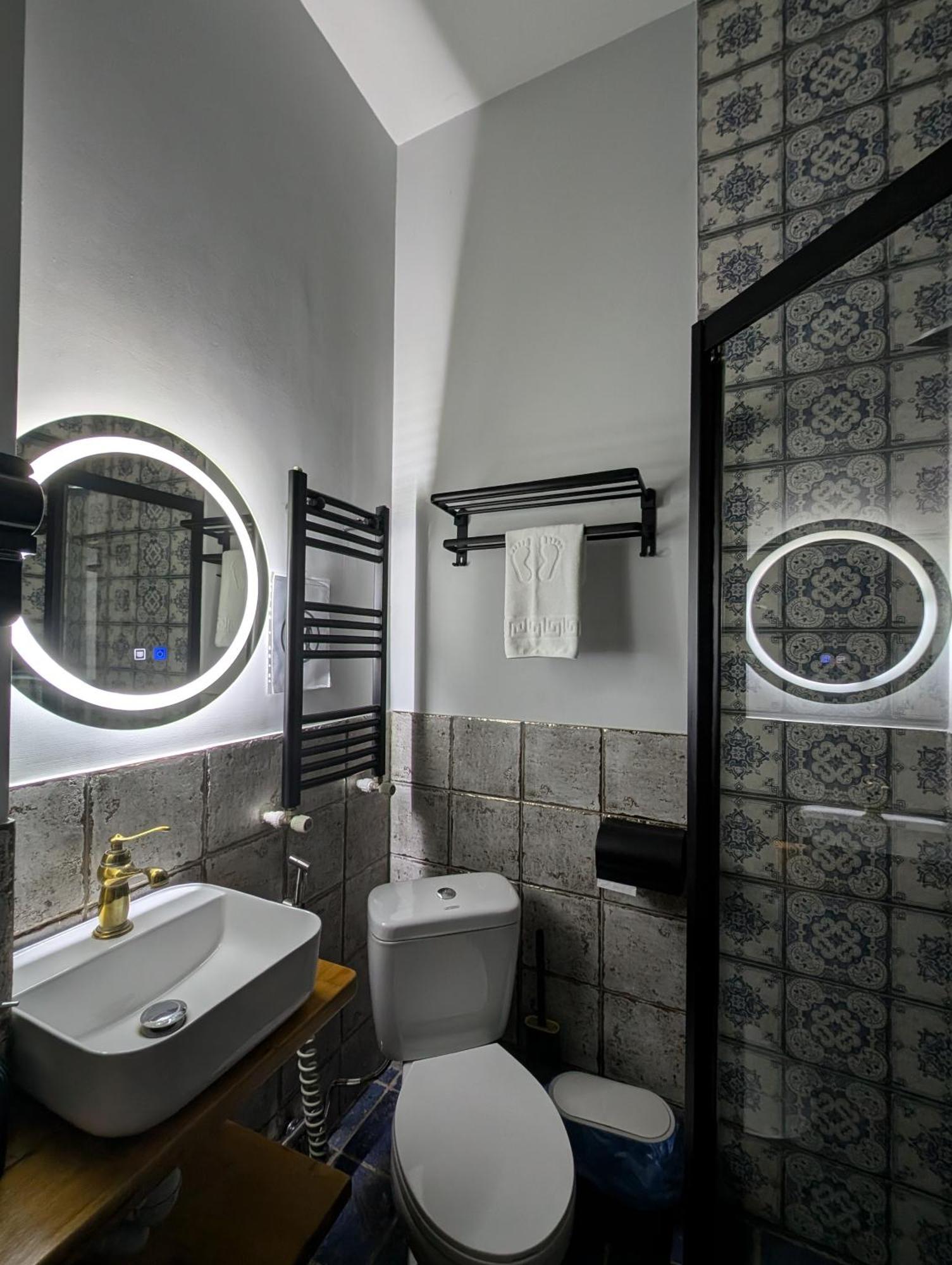 Apart Hotel Console Tbilisi ภายนอก รูปภาพ